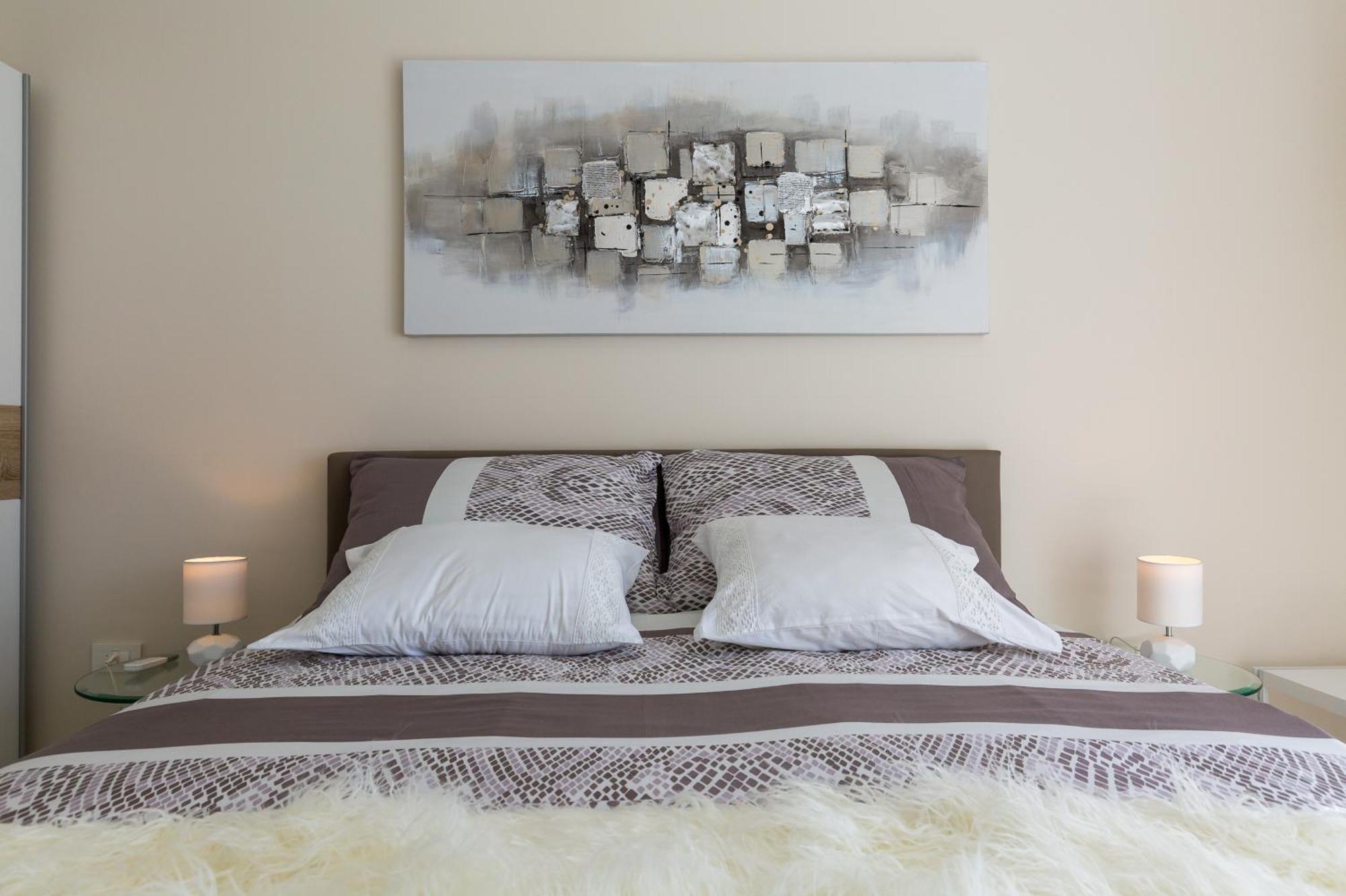 Apartman Boutique With Balconies, In Walking Distance To The Sea