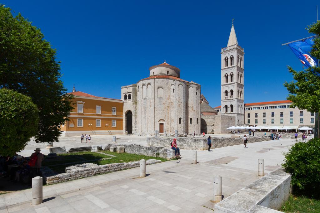 Boutique With Balconies, In Walking Distance To The Sea Zadar