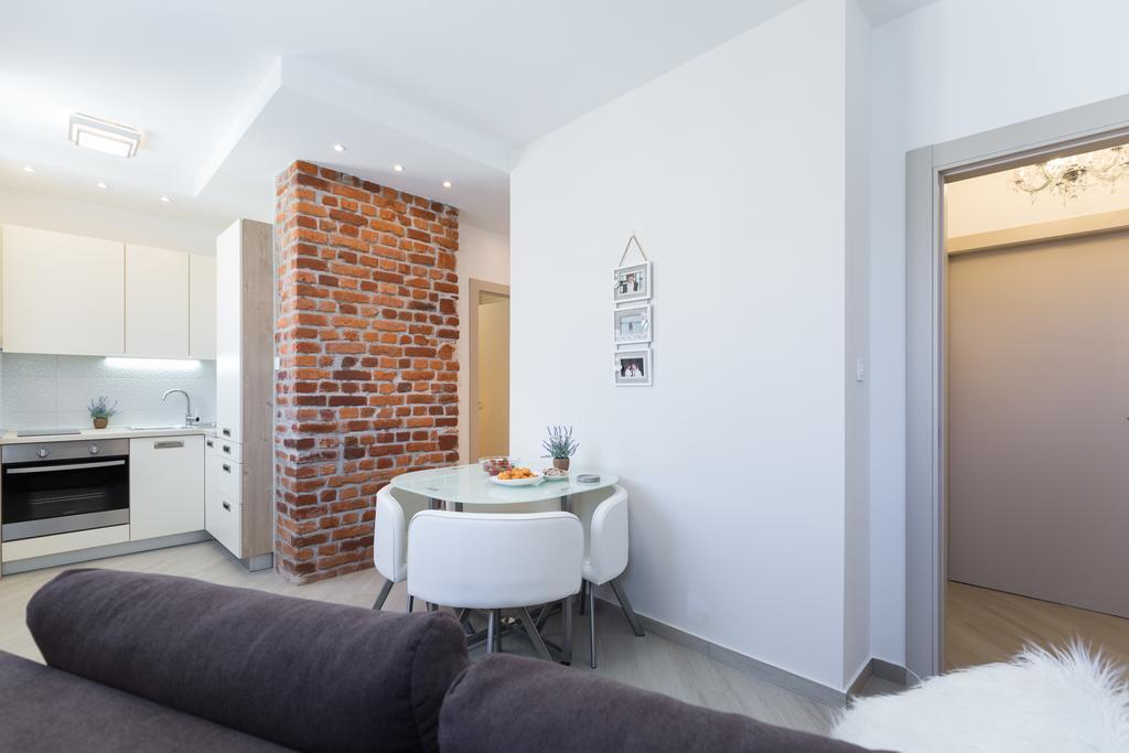 Apartman Boutique With Balconies, In Walking Distance To The Sea *