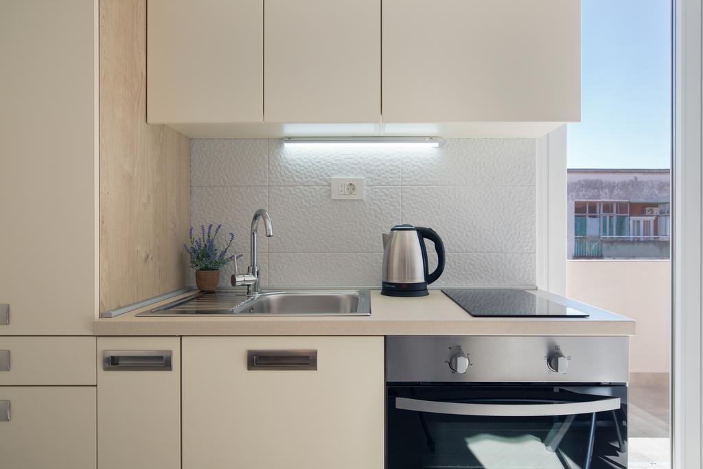 Apartman Boutique With Balconies, In Walking Distance To The Sea *