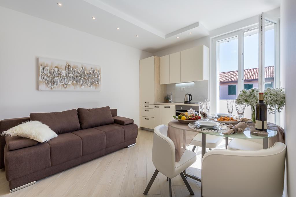 Apartman Boutique With Balconies, In Walking Distance To The Sea *